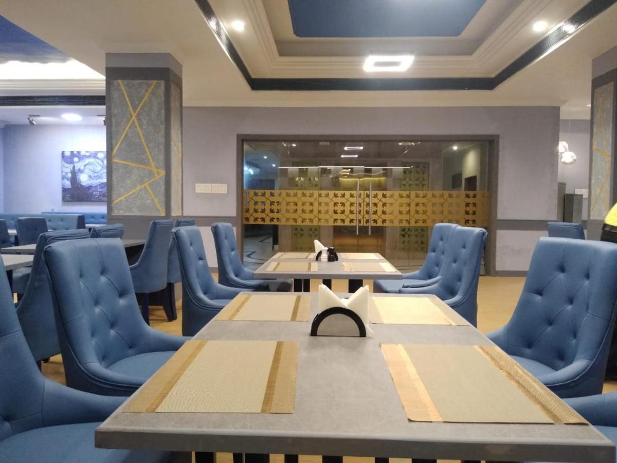 Zip By Spree Hotels Surabi International Веллуру Экстерьер фото