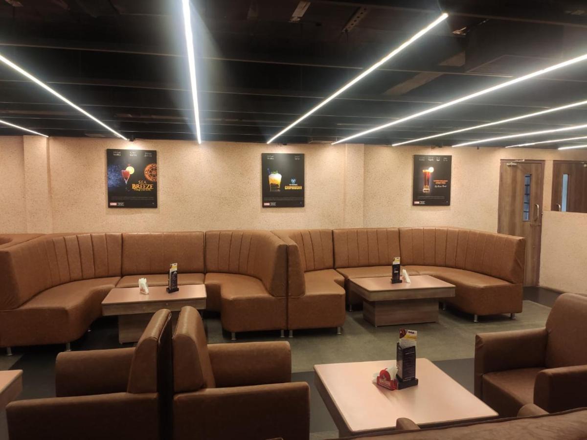 Zip By Spree Hotels Surabi International Веллуру Экстерьер фото