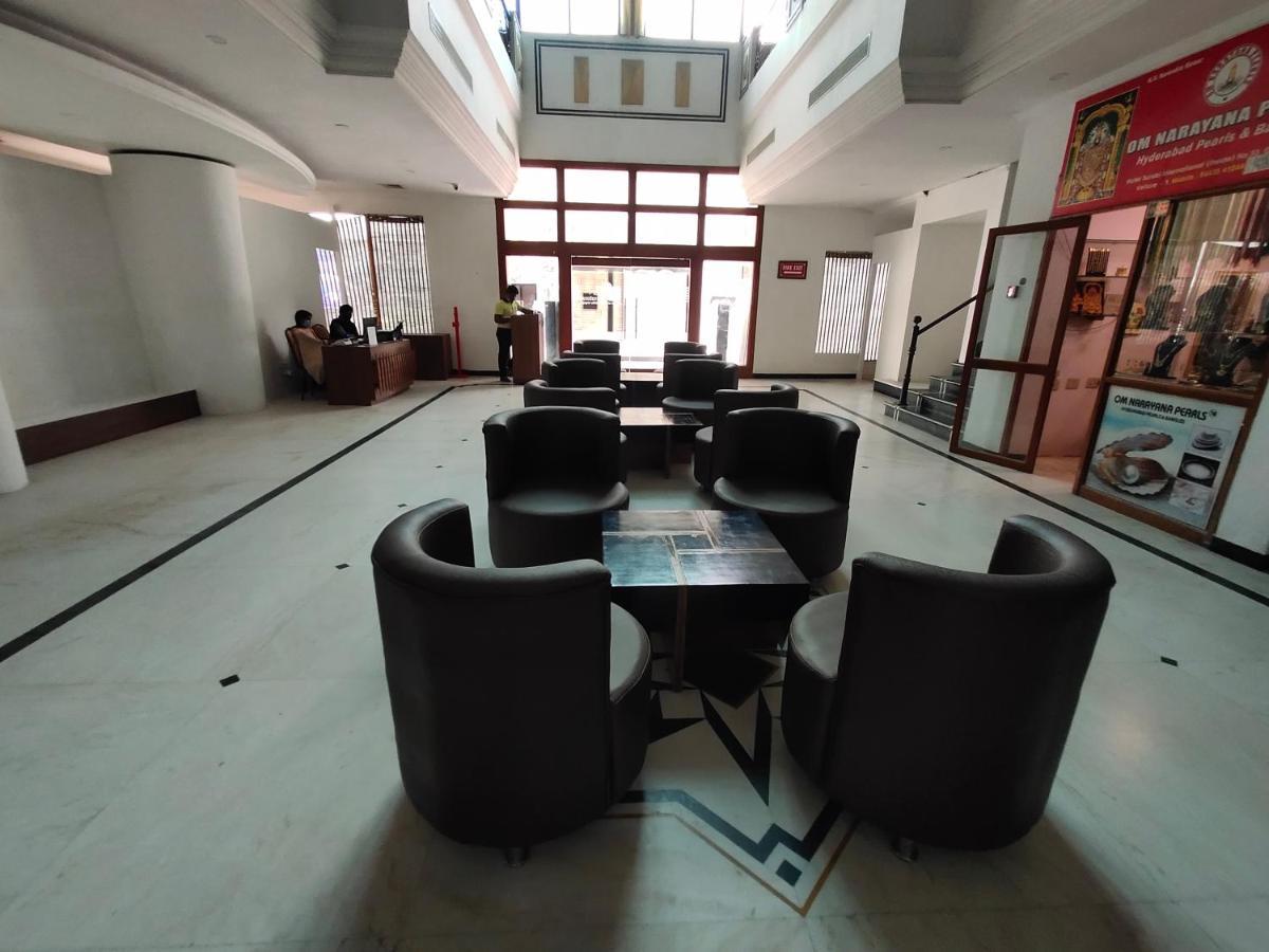 Zip By Spree Hotels Surabi International Веллуру Экстерьер фото